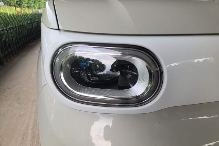Used Wuling Hongguang MINIEV 2024 3rd Generation 215km Youth Edition Right Front Headlight