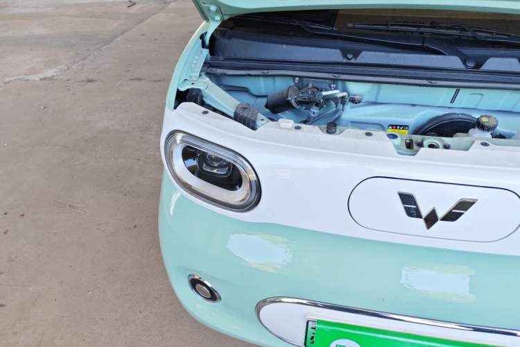 Used Wuling Hongguang MINIEV 2024 3rd Generation 215km Advanced Version Right Front Headlight