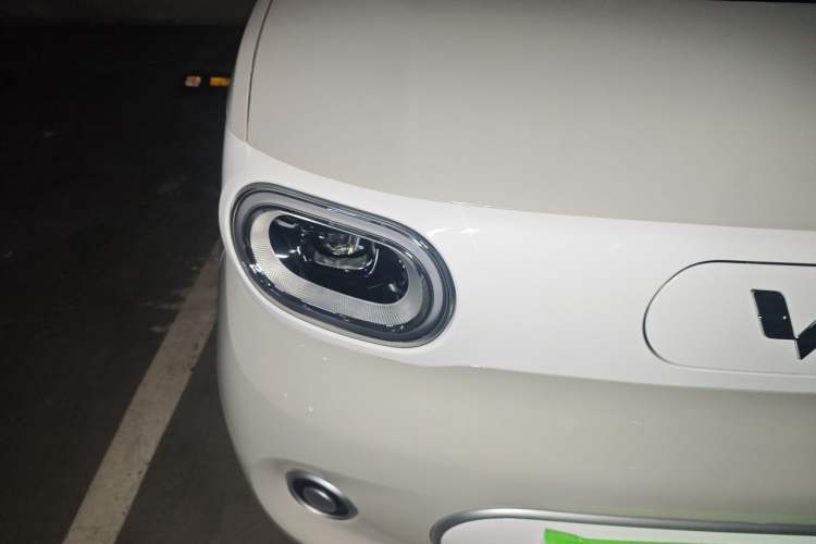Used Wuling Hongguang MINIEV 2024 3rd Generation 215km Youth Edition Right Front Headlight