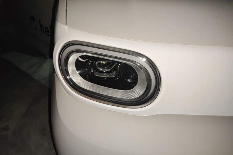Used Wuling Hongguang MINIEV 2024 3rd Generation 215km Youth Edition Right Front Headlight