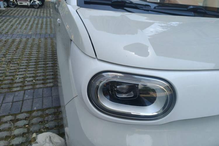 Used Wuling Hongguang MINIEV 2024 3rd Generation 215km Advanced Version Right Front Headlight