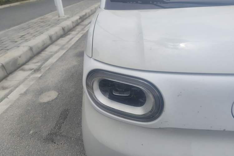 Used Wuling Hongguang MINIEV 2024 3rd Generation 215km Advanced Version Right Front Headlight