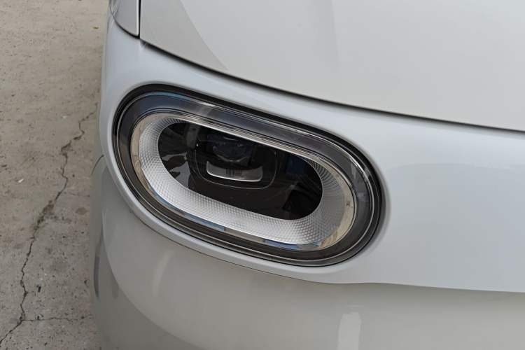 Used Wuling Hongguang MINIEV 2024 3rd Generation 215km Youth Edition Right Front Headlight
