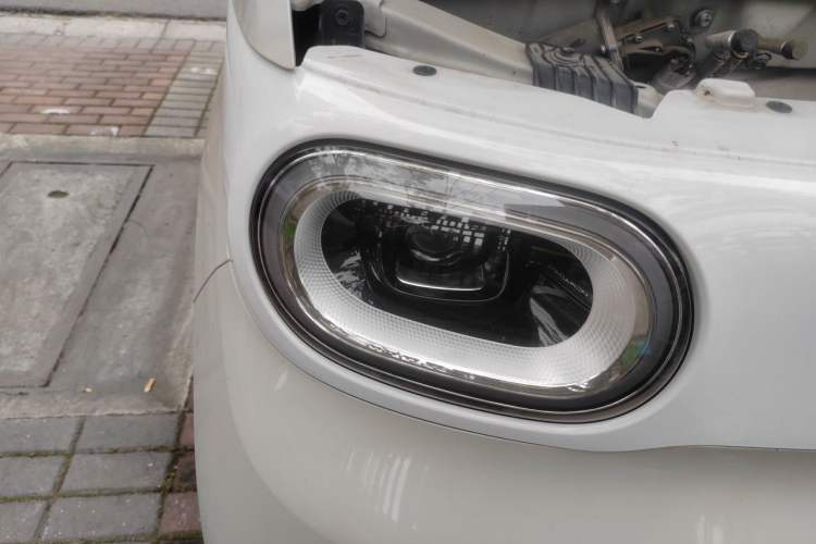 Used Wuling Hongguang MINIEV 2024 3rd Generation 215km Youth Edition Right Front Headlight