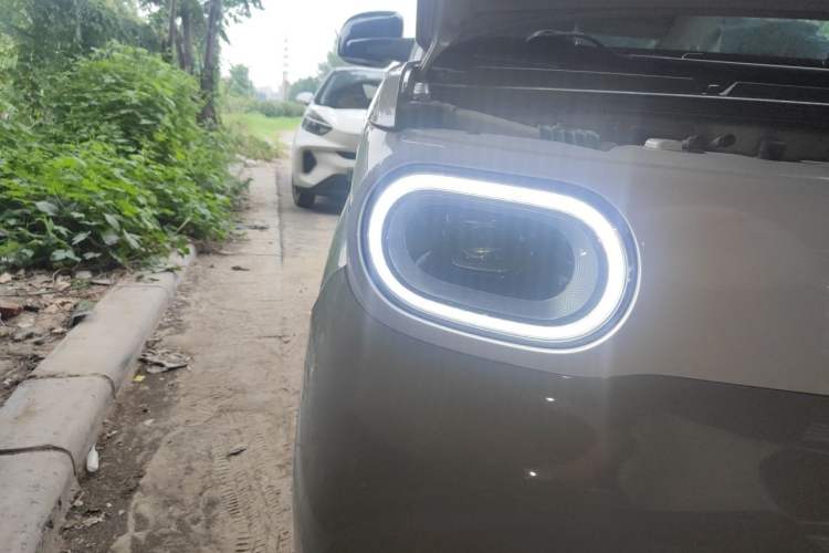 Used Wuling Hongguang MINIEV 2024 3rd Generation 215km Youth Edition Right Front Headlight