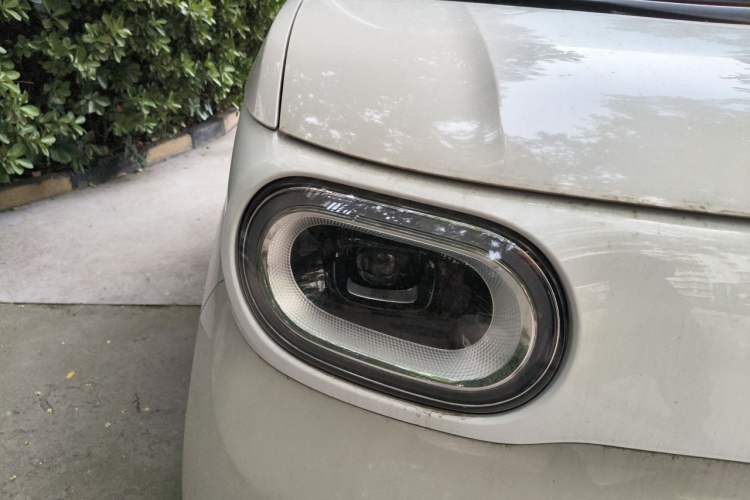 Used Wuling Hongguang MINIEV 2024 3rd Generation 215km Advanced Version Right Front Headlight