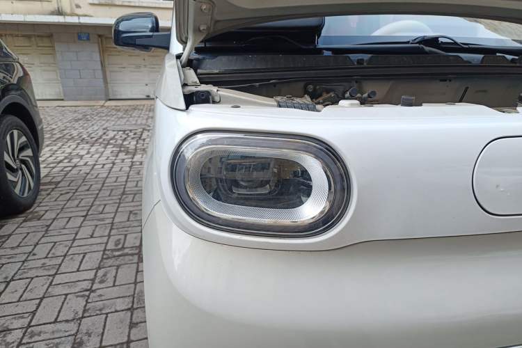 Used Wuling Hongguang MINIEV 2024 3rd Generation 215km Advanced Version Right Front Headlight