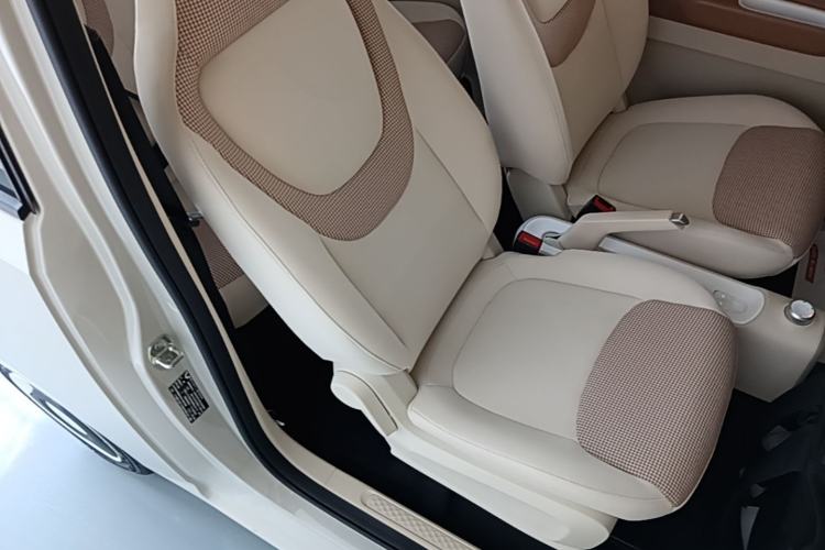 Used Wuling Hongguang MINIEV 2024 3rd Generation 215km Youth Edition Right Front Seat