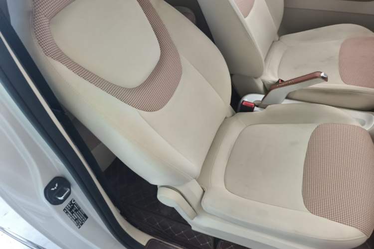 Used Wuling Hongguang MINIEV 2024 3rd Generation 215km Youth Edition Right Front Seat