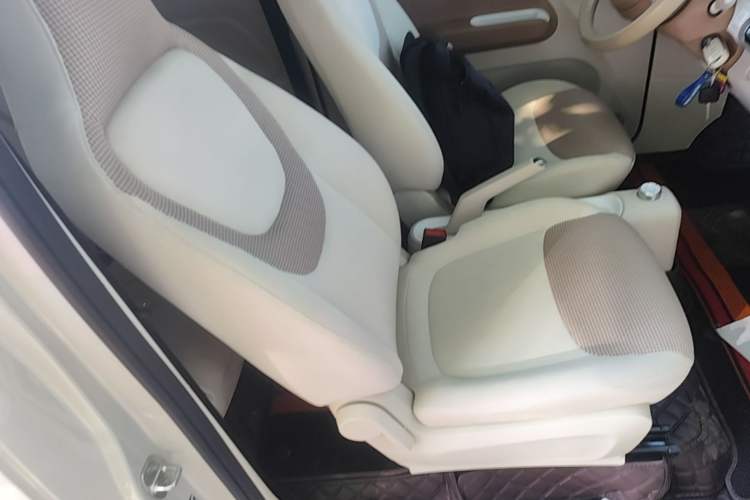 Used Wuling Hongguang MINIEV 2024 3rd Generation 215km Youth Edition Right Front Seat