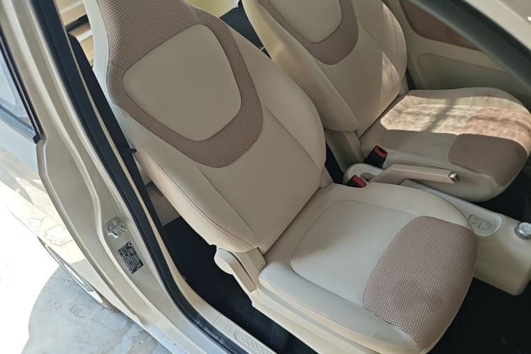Used Wuling Hongguang MINIEV 2024 3rd Generation 215km Youth Edition Right Front Seat