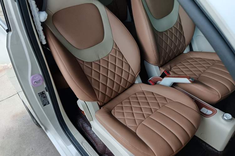 Used Wuling Hongguang MINIEV 2024 3rd Generation 215km Youth Edition Right Front Seat
