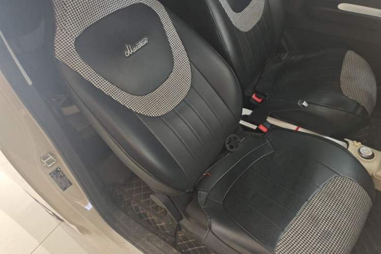 Used Wuling Hongguang MINIEV 2024 3rd Generation 170 km Right Front Seat