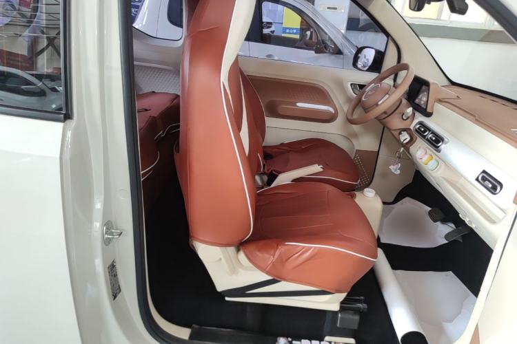 Used Wuling Hongguang MINIEV 2024 3rd Generation 215km Youth Edition Right Front Seat