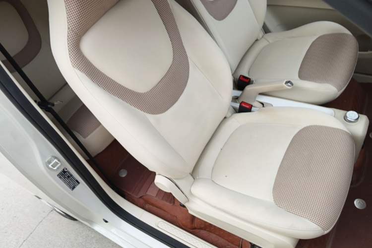 Used Wuling Hongguang MINIEV 2024 3rd Generation 215km Advanced Version Right Front Seat