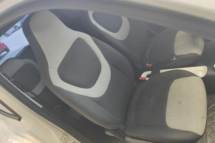 Used Wuling Hongguang MINIEV 2024 3rd Generation 215km Advanced Version Right Front Seat