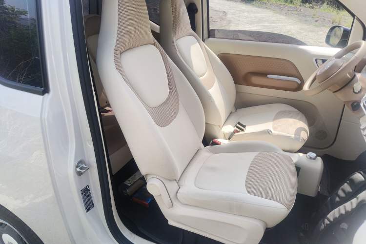 Used Wuling Hongguang MINIEV 2024 3rd Generation 215km Youth Edition Right Front Seat