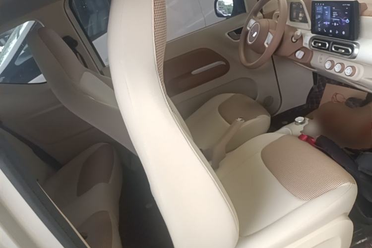 Used Wuling Hongguang MINIEV 2024 3rd Generation 215km Advanced Version Right Front Seat