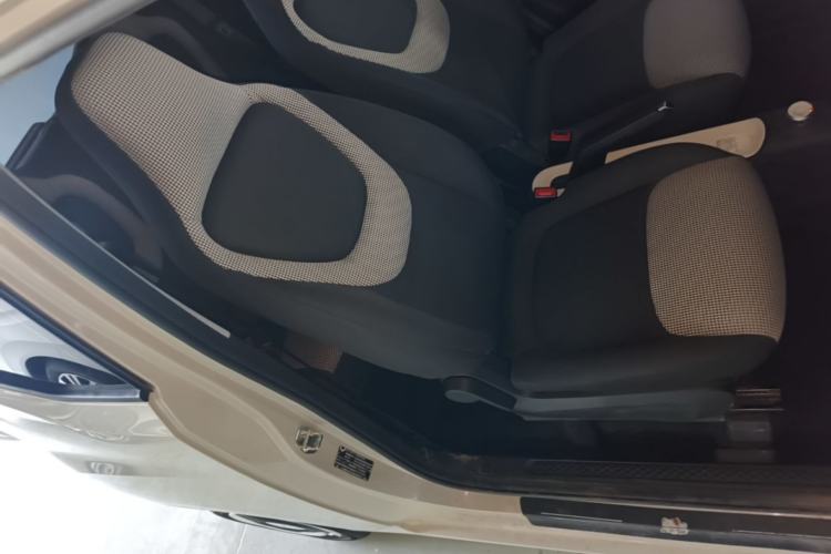 Used Wuling Hongguang MINIEV 2024 3rd Generation 215km Youth Edition Right Front Seat