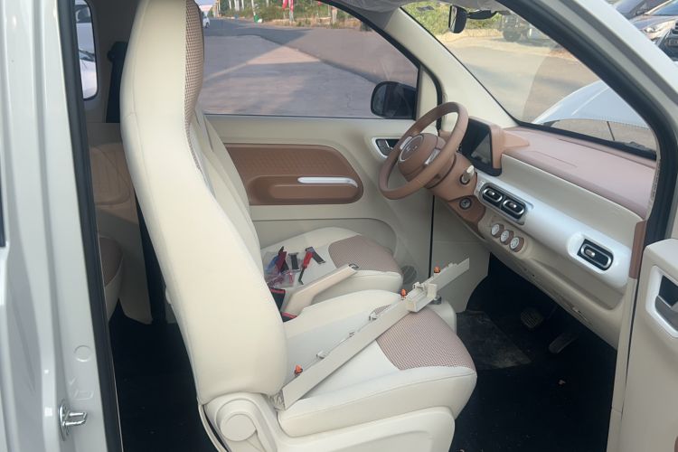 Used Wuling Hongguang MINIEV 2024 3rd Generation 215km Youth Edition Right Front Seat