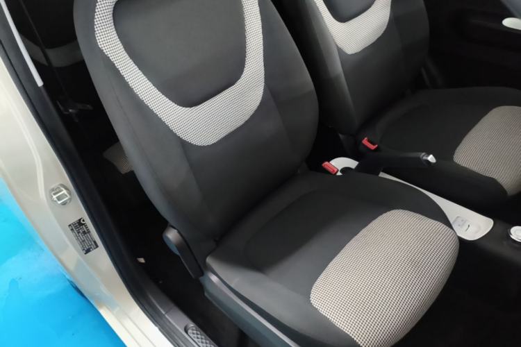 Used Wuling Hongguang MINIEV 2024 3rd Generation 215km Advanced Version Right Front Seat