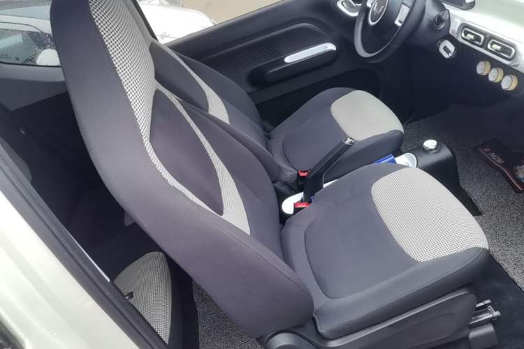 Used Wuling Hongguang MINIEV 2024 Third Generation 120 km Right Front Seat