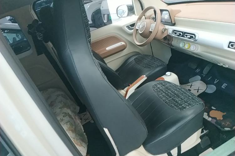 Used Wuling Hongguang MINIEV 2024 3rd Generation 215km Youth Edition Right Front Seat