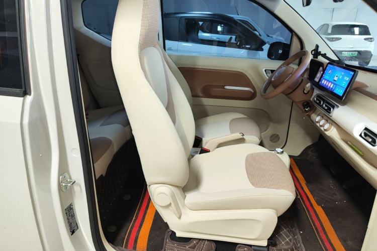 Used Wuling Hongguang MINIEV 2024 3rd Generation 215km Youth Edition Right Front Seat