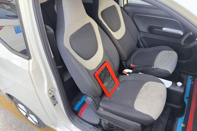 Used Wuling Hongguang MINIEV 2024 3rd Generation 215km Advanced Version Right Front Seat
