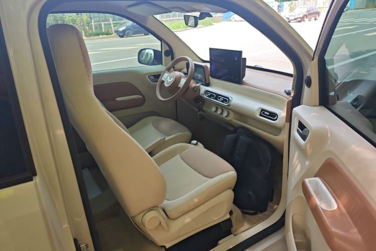 Used Wuling Hongguang MINIEV 2024 3rd Generation 215km Youth Edition Right Front Seat