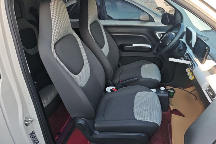 Used Wuling Hongguang MINIEV 2024 3rd Generation 215km Advanced Version Right Front Seat