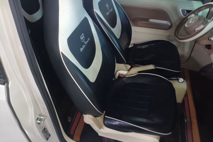 Used Wuling Hongguang MINIEV 2024 3rd Generation 215km Youth Edition Right Front Seat
