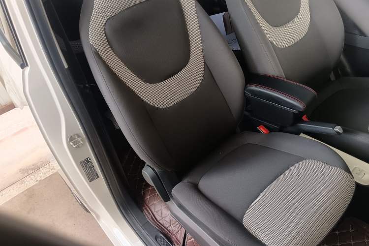 Used Wuling Hongguang MINIEV 2024 3rd Generation 215km Youth Edition Right Front Seat
