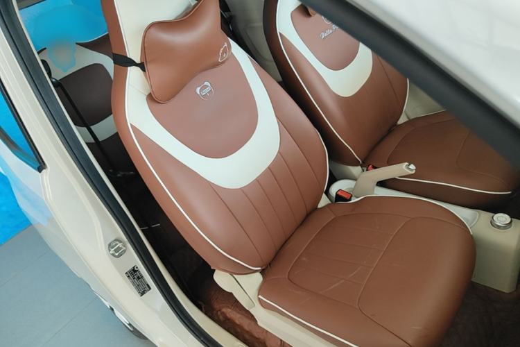 Used Wuling Hongguang MINIEV 2024 3rd Generation 215km Advanced Version Right Front Seat