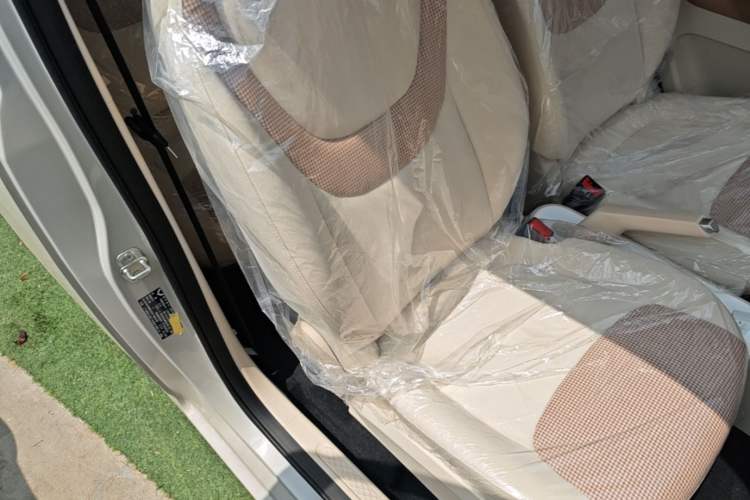 Used Wuling Hongguang MINIEV 2024 3rd Generation 215km Youth Edition Right Front Seat