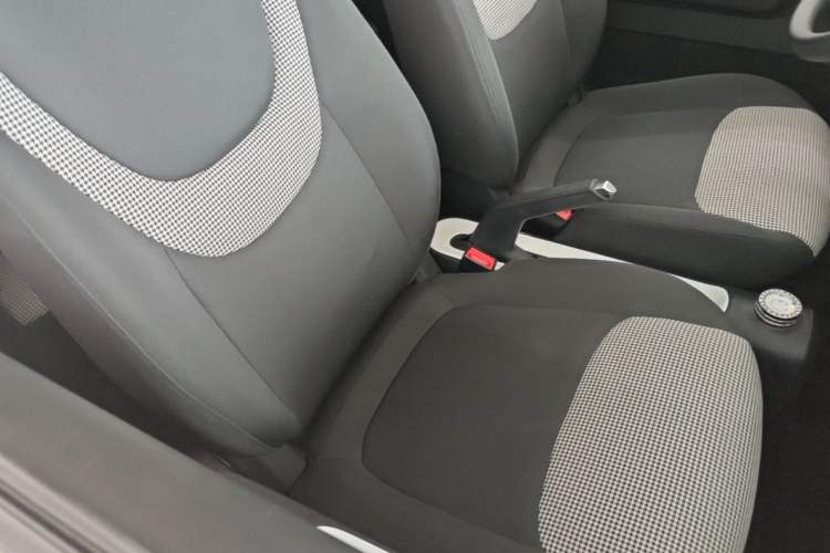 Used Wuling Hongguang MINIEV 2024 3rd Generation 215km Youth Edition Right Front Seat