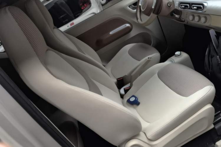Used Wuling Hongguang MINIEV 2024 3rd Generation 215km Advanced Version Right Front Seat