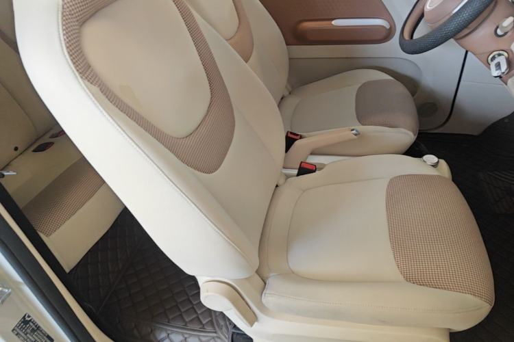 Used Wuling Hongguang MINIEV 2024 3rd Generation 215km Advanced Version Right Front Seat