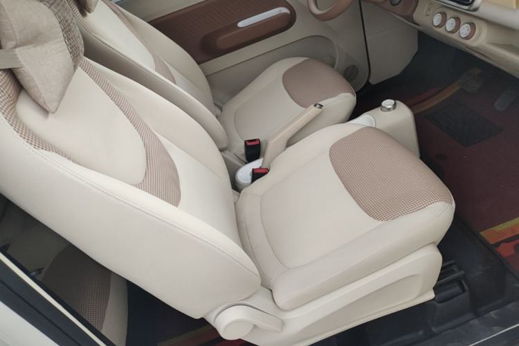 Used Wuling Hongguang MINIEV 2024 3rd Generation 215km Youth Edition Right Front Seat