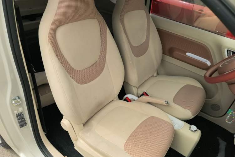 Used Wuling Hongguang MINIEV 2024 3rd Generation 215km Youth Edition Right Front Seat