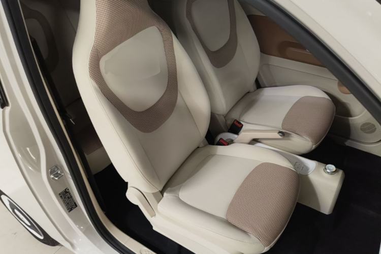 Used Wuling Hongguang MINIEV 2024 3rd Generation 215km Youth Edition Right Front Seat