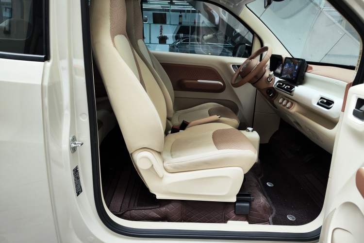 Used Wuling Hongguang MINIEV 2024 3rd Generation 215km Youth Edition Right Front Seat