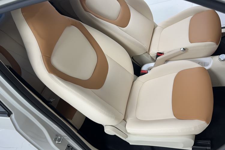 Used Wuling Hongguang MINIEV 2024 3rd Generation 215km Advanced Version Right Front Seat