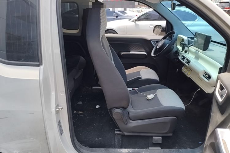 Used Wuling Hongguang MINIEV 2024 3rd Generation 215km Youth Edition Right Front Seat