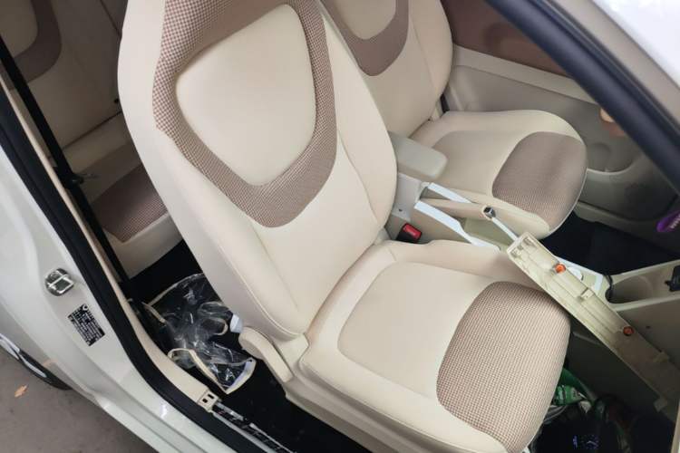 Used Wuling Hongguang MINIEV 2024 3rd Generation 215km Advanced Version Right Front Seat