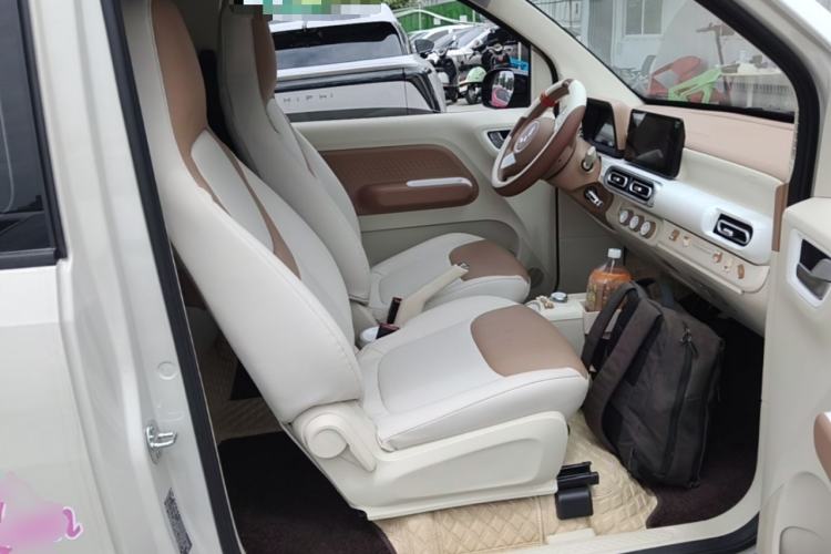 Used Wuling Hongguang MINIEV 2024 3rd Generation 215km Advanced Version Right Front Seat