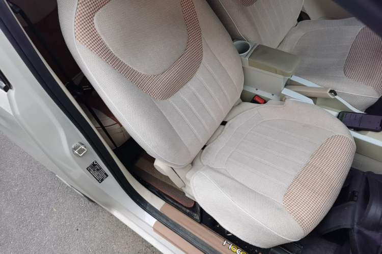 Used Wuling Hongguang MINIEV 2024 3rd Generation 215km Advanced Version Right Front Seat