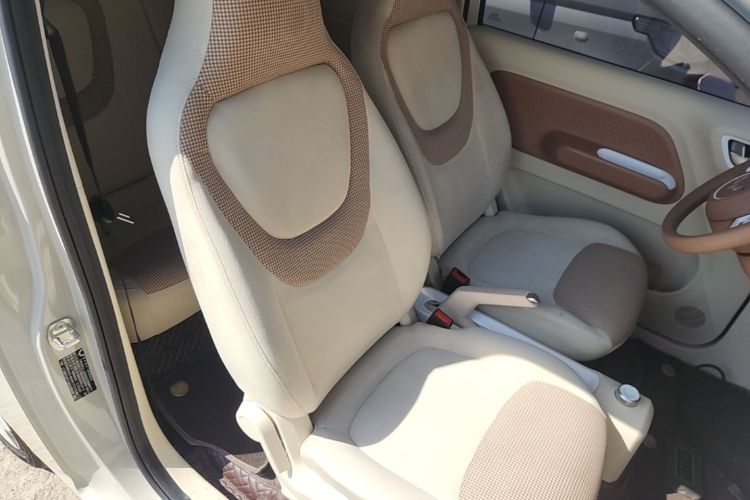 Used Wuling Hongguang MINIEV 2024 3rd Generation 215km Advanced Version Right Front Seat
