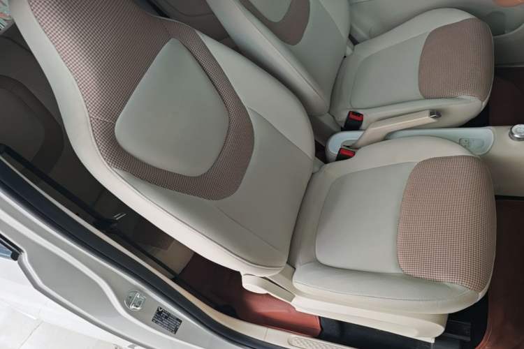 Used Wuling Hongguang MINIEV 2024 3rd Generation 215km Youth Edition Right Front Seat
