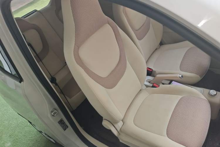 Used Wuling Hongguang MINIEV 2024 3rd Generation 215km Advanced Version Right Front Seat